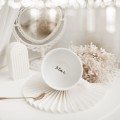 Biały kubek porcelanowy 500 ml - motyw złotego serca z ukrytym napisem Ja Ciebie też na dnie dla bliskiej osoby na walentynki Kubek porcelanowy ze złotym sercem + Ja Ciebie też NA DNIE nadzwyczajnie.mom — widok z boku na białym tle