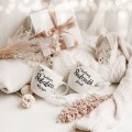 Biały kubek porcelanowy 300 ml - napis kochany pradziadek z imieniem i złotym sercem dla pradziadka na każdą okazję Eleganckie opakowanie prezentowe kubka porcelanowego ze złotym sercem nadzwyczajnie.mom — Kochany pradziadek z imieniem