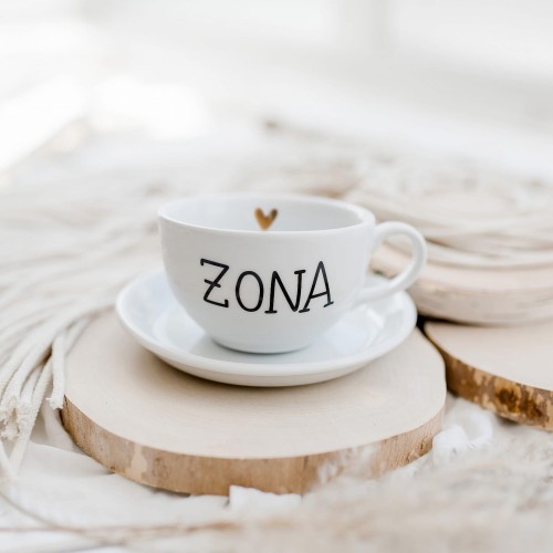 Biała filiżanka porcelanowa 250 ml ze spodkiem - napis żona ze złotym sercem dla żony na rocznicę ślubu