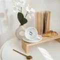 Biała Filiżanka Porcelanowa Espresso ze Spodkiem 100 ml z napisem na krawędzi Tato, a na dnie Dobrze, że jesteś. Złote serce na froncie 3P4A0661.webp