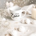 Biały kubek porcelanowy 300 ml - napis cudowna żona ze złotym sercem dla żony na rocznicę ślubu Kubek porcelanowy ze złotym sercem Cudowna żona nadzwyczajnie.mom — widok z boku na białym tle