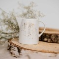 Biały mlecznik porcelanowy - motyw nakrapiany złotem dla niej na urodziny Biały produkt porcelanowy nadzwyczajnie.mom ze złotym zdobieniem i napisem Mlecznik nakrapiany złotem