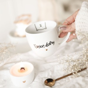 Biały kubek porcelanowy 300 ml - napis dzień dobry misiu i złote serce na rocznicę dla ukochanej osoby