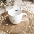 Kubek 300 ml - ciepło ZŁOTE SERCE Zbliżenie na złote zdobienie serca na białym kubku porcelanowym ciepło nadzwyczajnie.mom