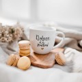 Biały Kubek Porcelanowy 300 ml - Napis Dobrze, że Jesteś z Motywem Złotego Serca dla Przyjaciółki na Urodziny Biały kubek ze złotym zdobieniem nadzwyczajnie.mom Biały Kubek Porcelanowy 300 ml - Napis Dobrze, że Jesteś z Motywem