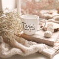 Biały kubek porcelanowy z personalizacją 300 ml - motyw złotego serca z napisem Teść od dla teścia na każdą okazję Biały kubek porcelanowy nadzwyczajnie.mom ze złotym sercem i napisem Teść od (data) — 300 ml