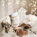 Zestaw 2 Białych Kubków Porcelanowych 300 ml - Motyw Złotego Serca i Napis Wspaniały Dziadek i Wspaniała Babcia dla Dziadków na Dzień Babci i Dziadka Zestaw porcelanowy ze złotym zdobieniem 2 Białych Kubków Porcelanowych 300 ml - Motyw Złotego Serca i Napis Wspaniały