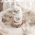 Zestaw 2 białych kubków porcelanowych 300 ml - napisy mamo dobrze, że jesteś i tato dobrze, że jesteś z motywem złotego serca na dzień rodziców dla rodziców Biały zestaw porcelanowy nadzwyczajnie.mom ze złotym sercem i napisem kubków 300 ml - Mamo dobrze, że jesteś Tato dobrze,
